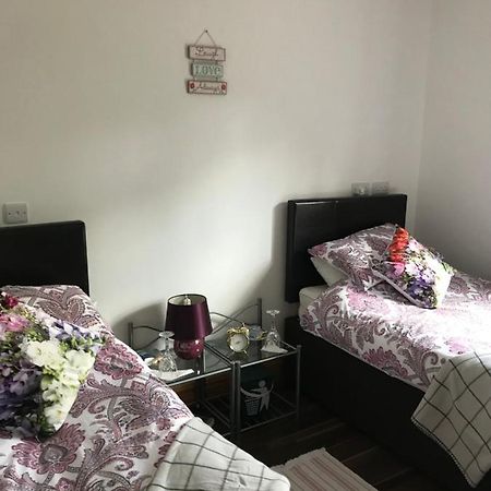 Pat'S Place Leilighet Ballaghaderreen Eksteriør bilde