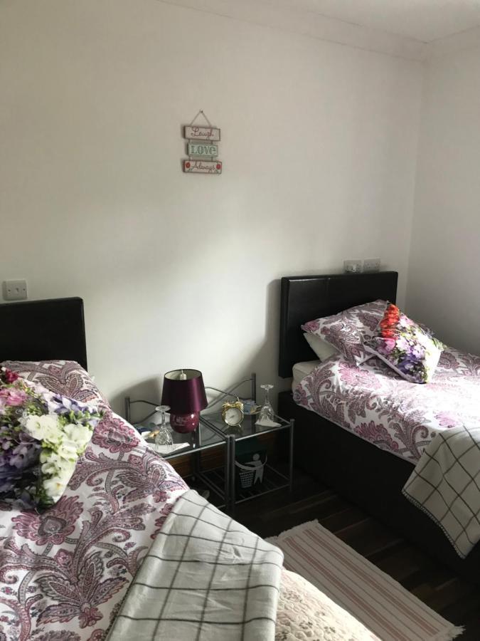 Pat'S Place Leilighet Ballaghaderreen Eksteriør bilde